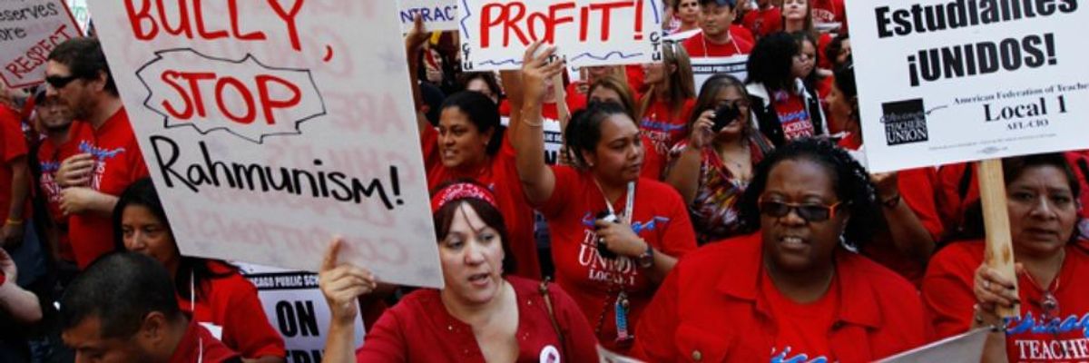 In Powerful Warning to City Officials, Chicago Teachers Vote for Mass Strike