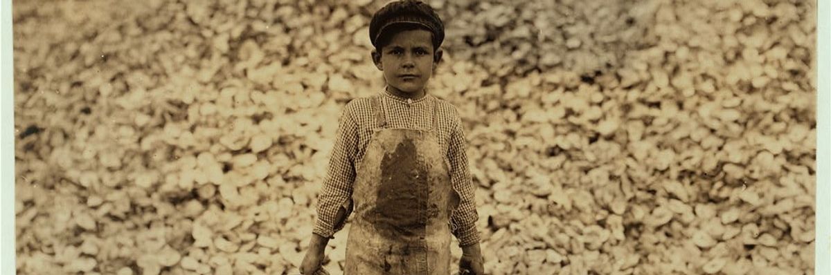 Child shrimp-picker photographed by Lewis Hine in 1911