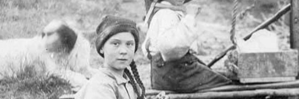 Is Greta Thunberg a Time Traveler 'Here to Save Us' From Climate Emergency'? 120-Year-Old Photo Sparks Flood of Conspiracy Theories