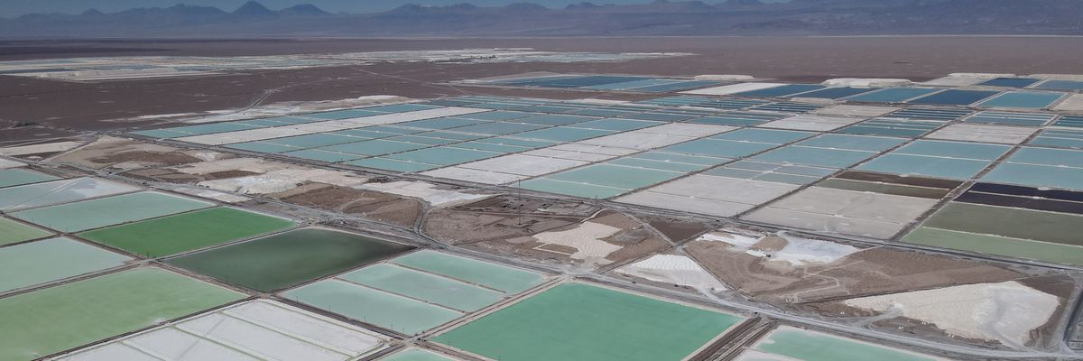 Chile extracts lithium from Atacama desert