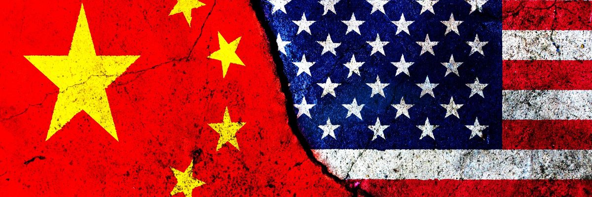China and US flags