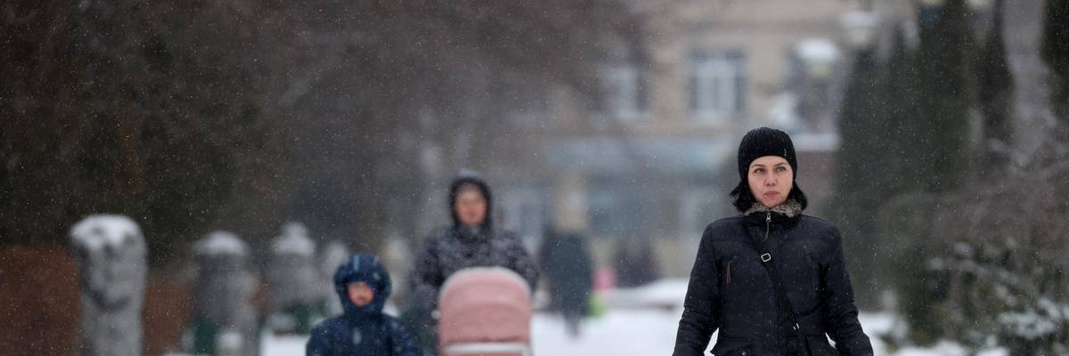 Citizens in eastern Ukraine