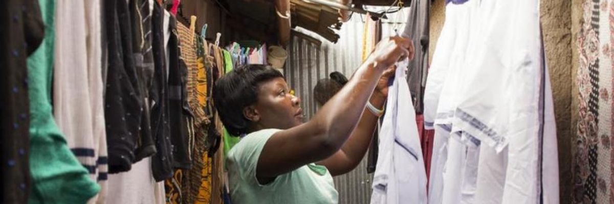 Blaming 'Flawed and Sexist' Capitalist System, Oxfam Report Finds 2,153 Billionaires Wealthier Than 4.6 Billion of World's Poorest