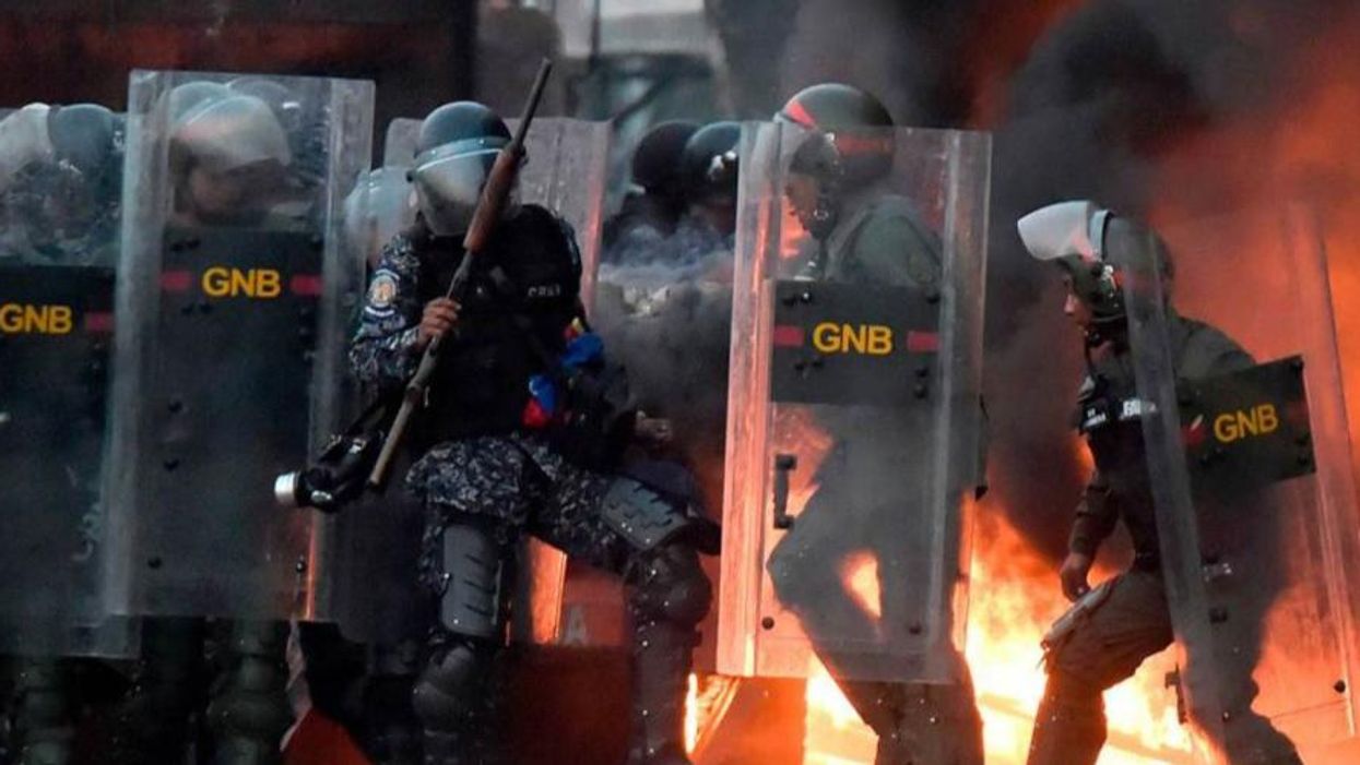 How to Avoid a War in Venezuela