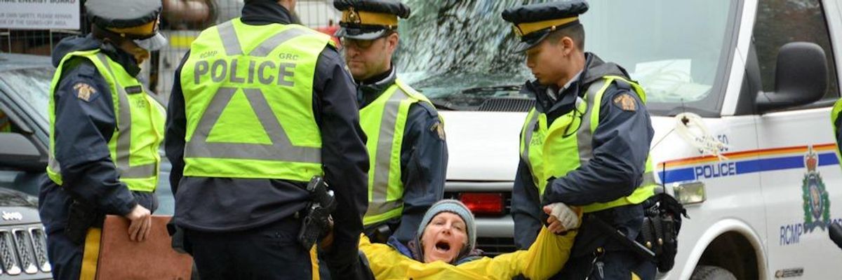 'Fabulous': Court Throws Out 100+ Arrests at Tar Sands Protest on Burnaby Mountain