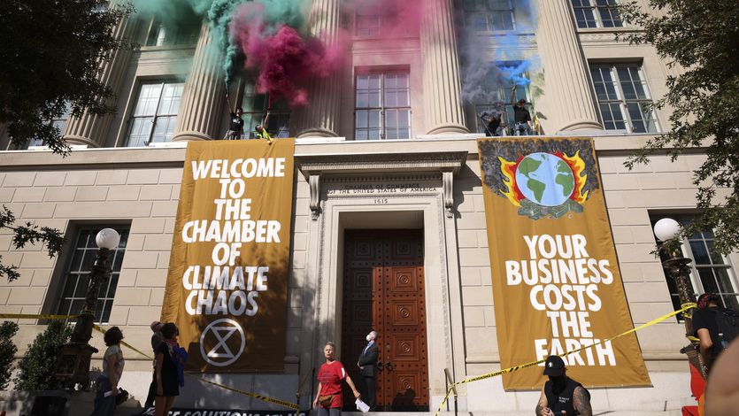 Climate advocates protest at U.S. Chamber of Commerce