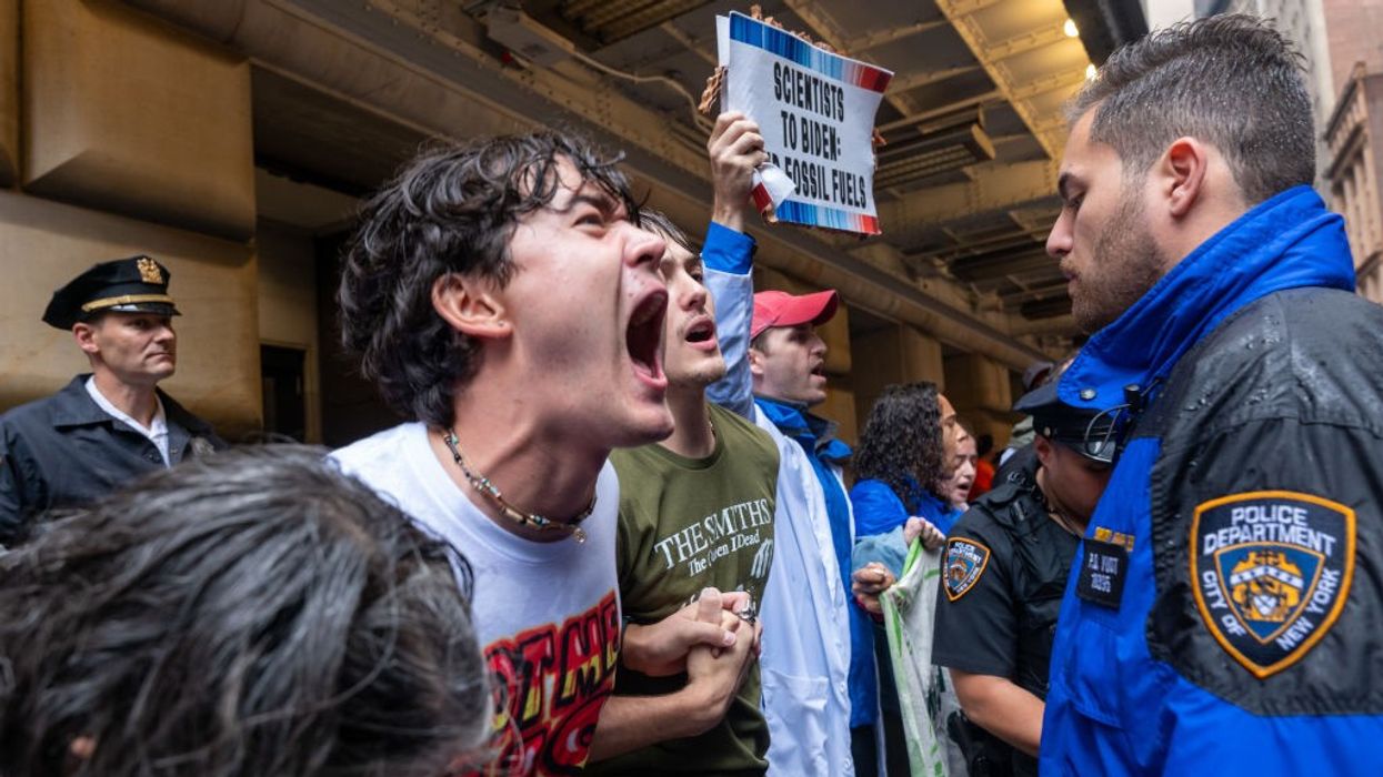 Climate campaigners target Wall Street