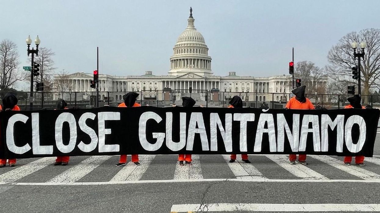 close-gitmo