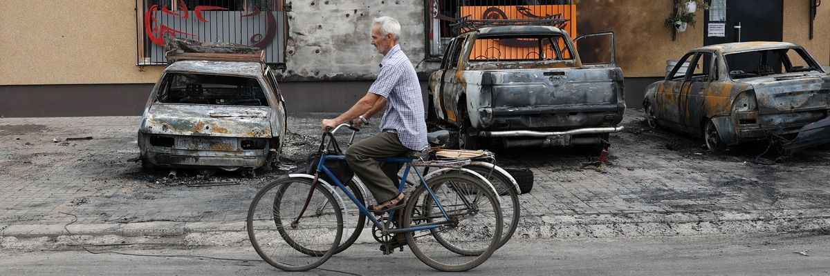 cluster bombing of Ukraine