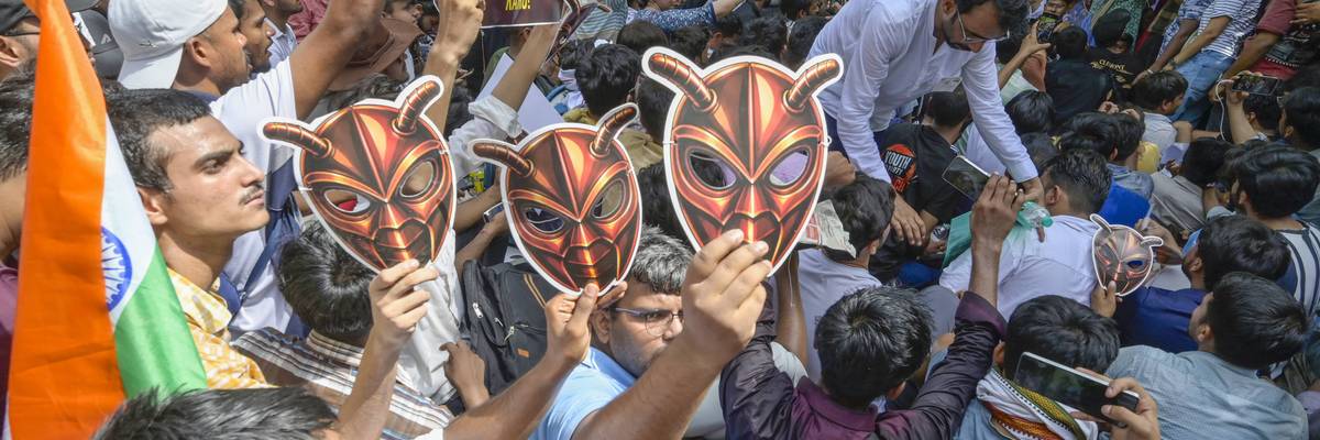 Cockroach Janta Party Founder Abhijeet Dipke With Supporters Protest At Jantar Mantar In Delhi