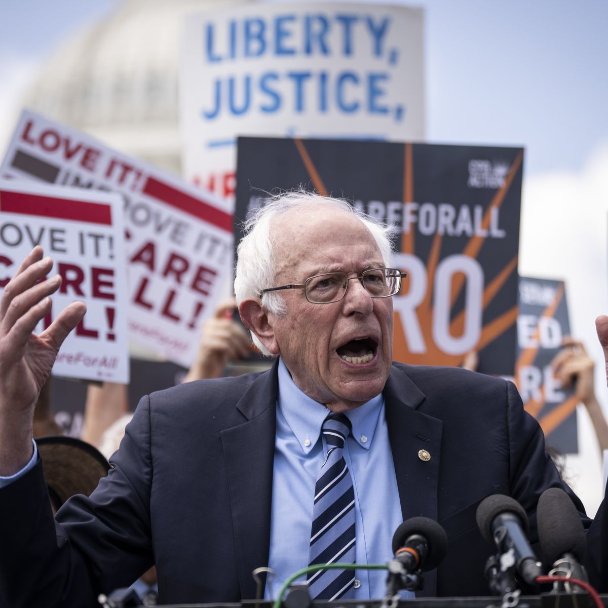 Congressional Democrats Reintroduce The Medicare For All Act