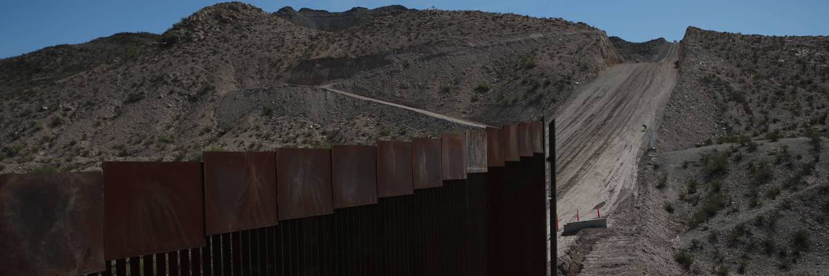 Construction of border wall between Ciudad Juarez and New Mexico has reached 100 meters