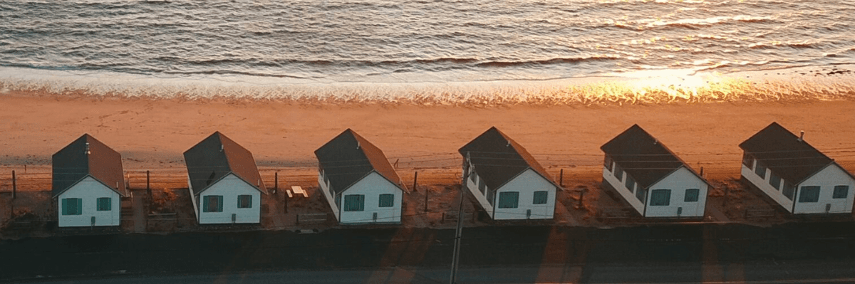 Cottages near ocean.