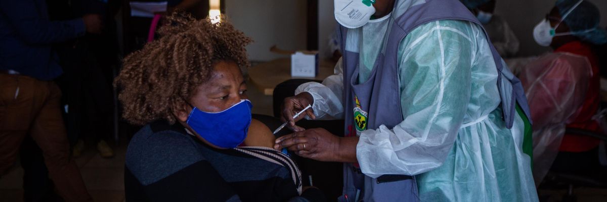 Covid-19 vaccine given in Zimbabwe