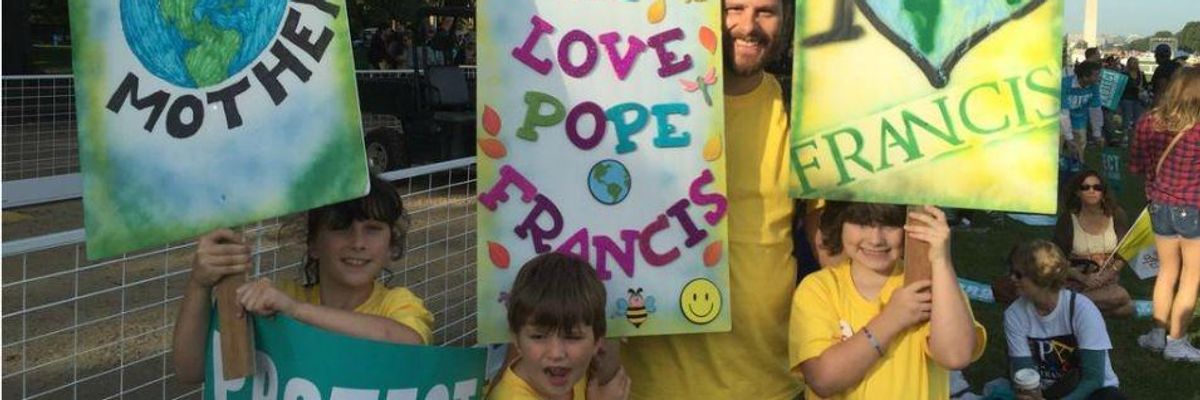 Rallying with Pope, Climate Justice Campaigners Hail 'Shovel-Ready Solution'