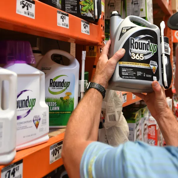Customer Gary Harms shops for Roundup products