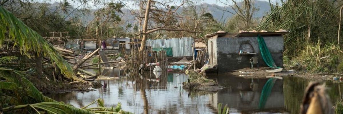 In Vanuatu, Death Toll Climbs as Scale of Devastation Sinks In