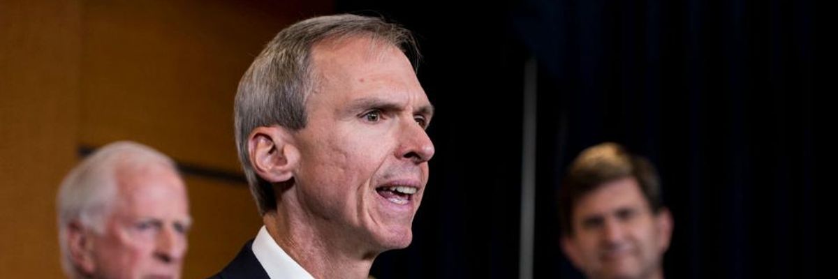 Rebuking DCCC Blacklist, Progressive Groups Endorse Campaign to Oust 'Anti-Choice, Anti-LGBTQ' Democrat