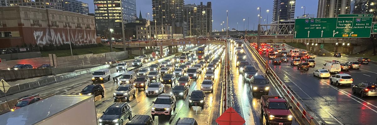 Dan Ryan Expressway traffic at dusk