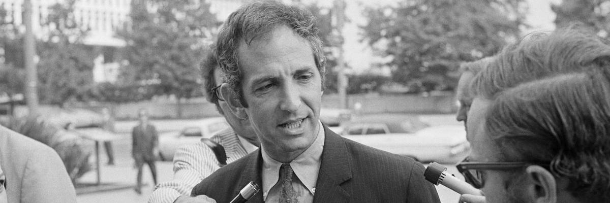 Daniel Ellsberg Conversing with Newsmen