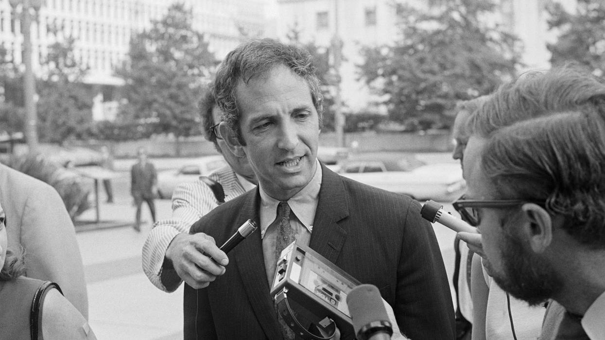 Daniel Ellsberg Conversing with Newsmen