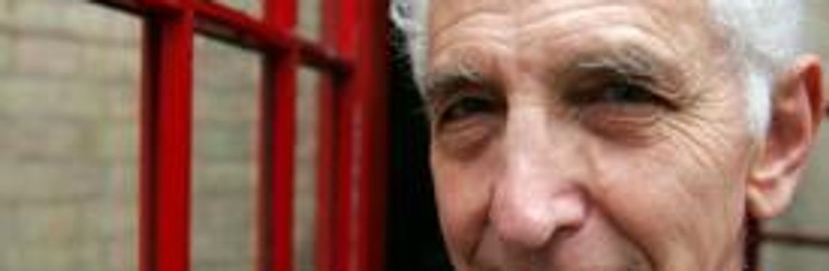 Daniel Ellsberg Describes Afghan War Logs as On a Par with 'Pentagon Papers'