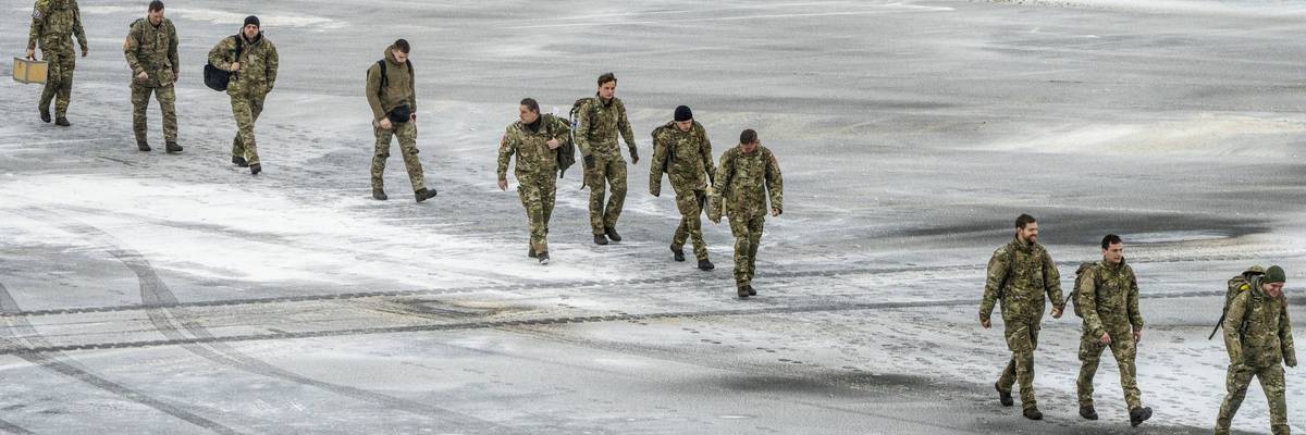 Danish soldiers arrive in Greenland
