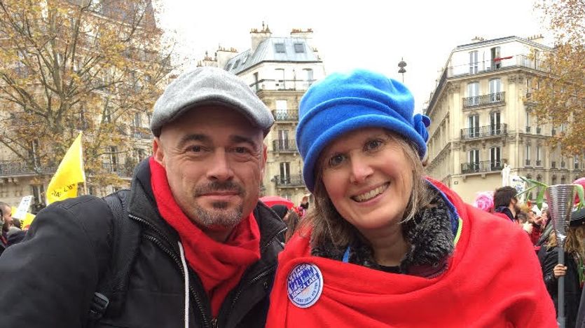 David and Sandra pose in Paris.
