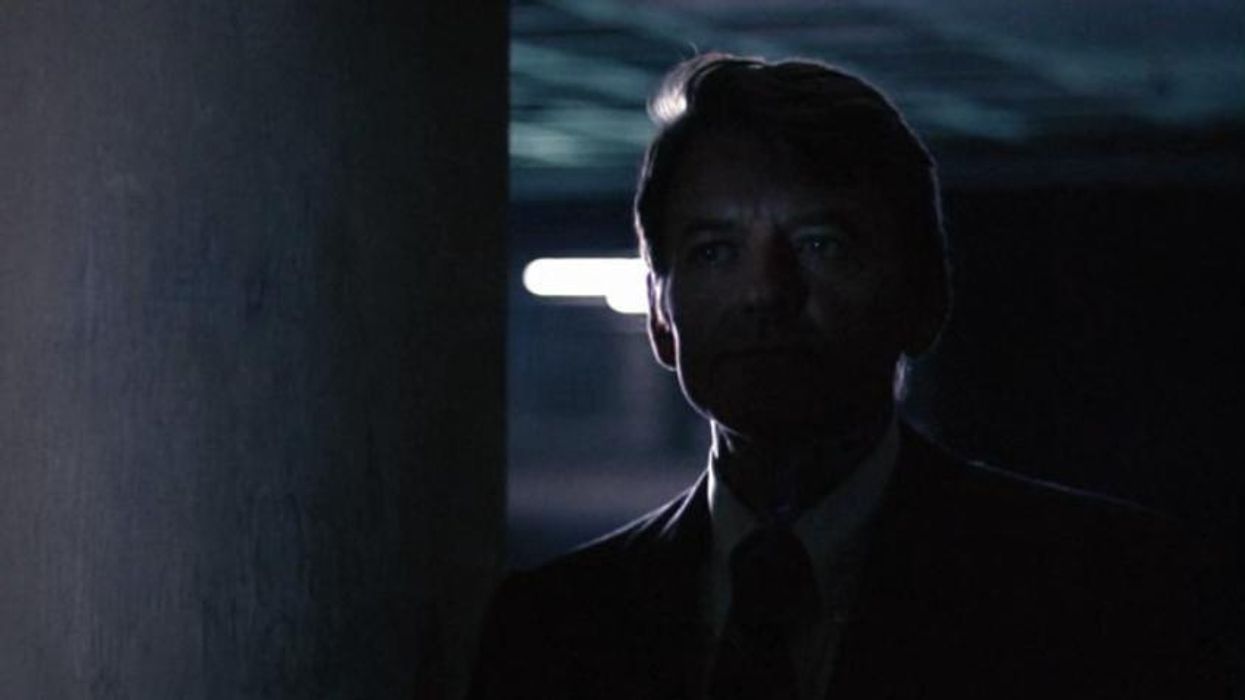 Should Media Expose Sources Who Lied to Them?