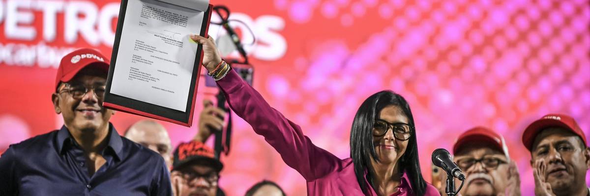 Delcy Rodriguez Receives New Oil Reform From The National Assembly Of Venezuela