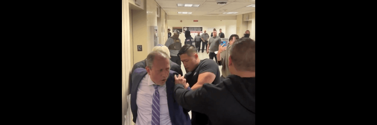 'This Is Fascism': NYC Comptroller Brad Lander Arrested by ICE at an Immigration Court