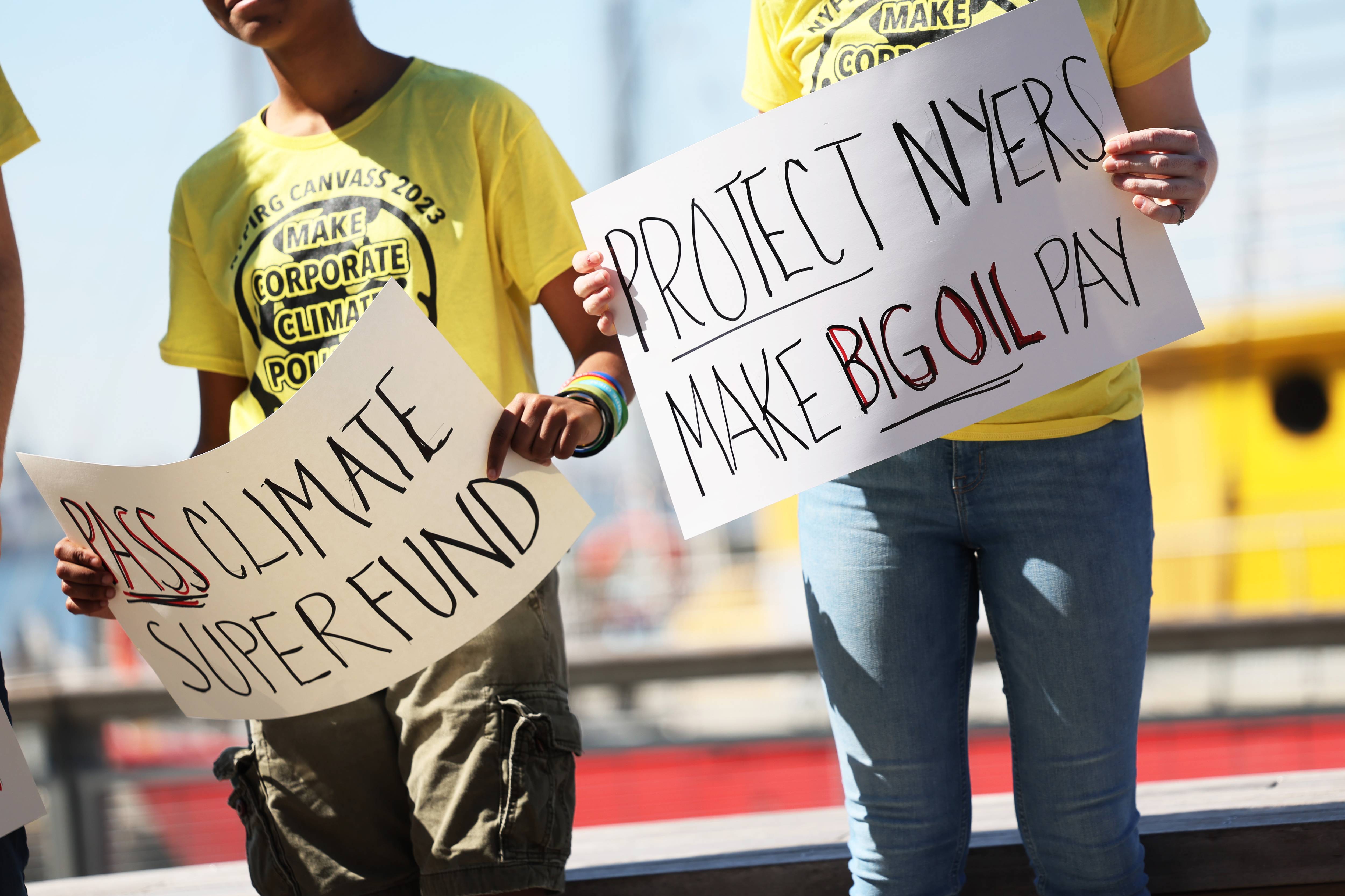 Democratic Reps. Goldman And Nadler Call On State Lawmakers To Pass The Climate Change Superfund Act