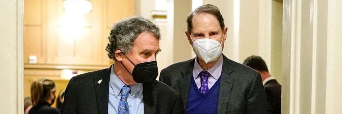 'Now Is the Time for Boldness': Senators Urge Biden to Back Recurring Payments for Covid Relief Package