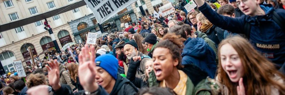 A Month Ahead of Global Climate Strike, Thousands Pledge to Attend Rallies Across Planet to 'Turn Up the Political Heat' and Demand Action