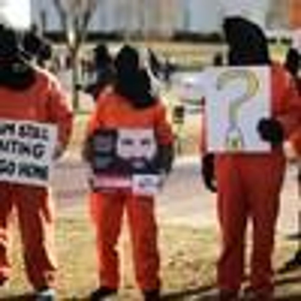 Demonstrators demand the release of Guantanamo Bay prisoners