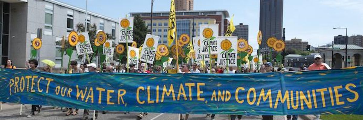 Indigenous Women to Financial CEOs: Stop Abetting 'Climate-Wrecking' Tar Sands Sector or Expect More Resistance