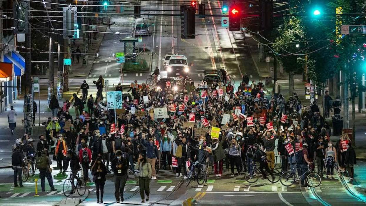 'Stay in the Streets': Black Lives Matter Movement in Seattle Occupies Six Block 'Autonomous Zone' and Floods City Hall