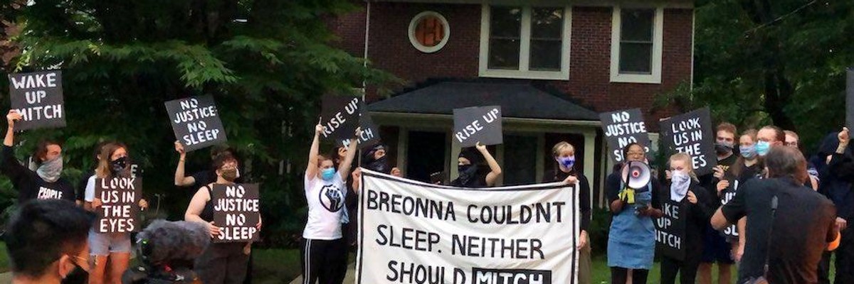 'No Justice, No Sleep!': Dawn Protest Over Police Killing of Breonna Taylor Outside McConnell's Kentucky Home