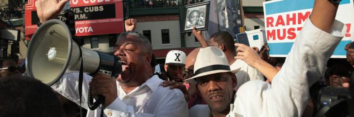 Demanding Rahm's Resignation, Anti-Violence Protesters Shut Down Chicago's Lake Shore Drive in March to Wrigley Field