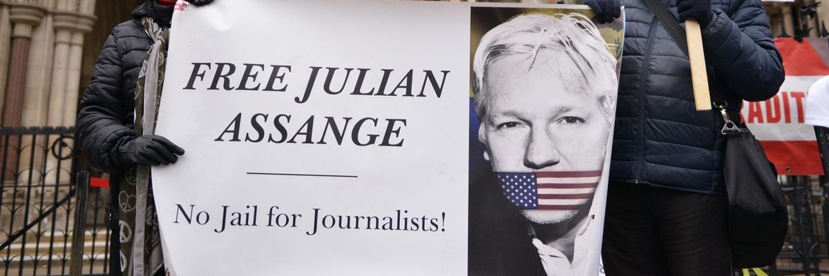 Demonstrators rally in support of WikiLeaks founder Julian Assange