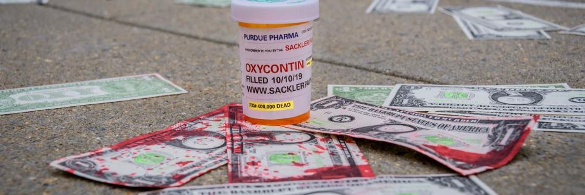 'Prosecute the Sackler Family': Critics Say DOJ Settlement Not Nearly Enough for Purdue Pharma's Deadly Role in Opioid Crisis