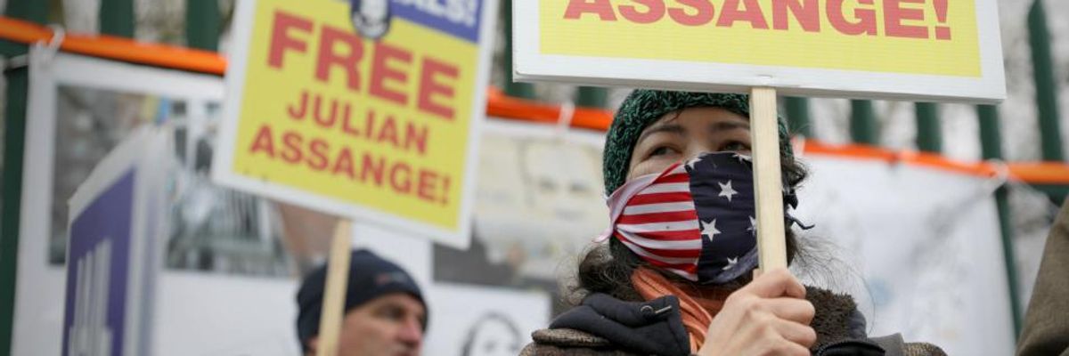 Press Freedom Advocates Say New US Indictment Against Julian Assange 'Could Not Be More Dangerous'