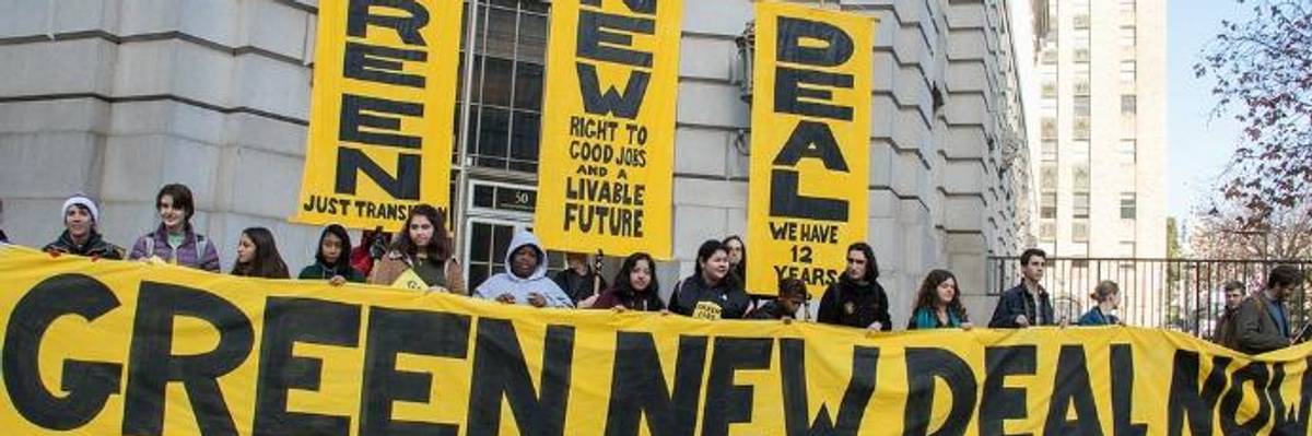 Ocasio-Cortez Rips Dem Leadership for Treating Planet-Saving Green New Deal as 'Controversial'