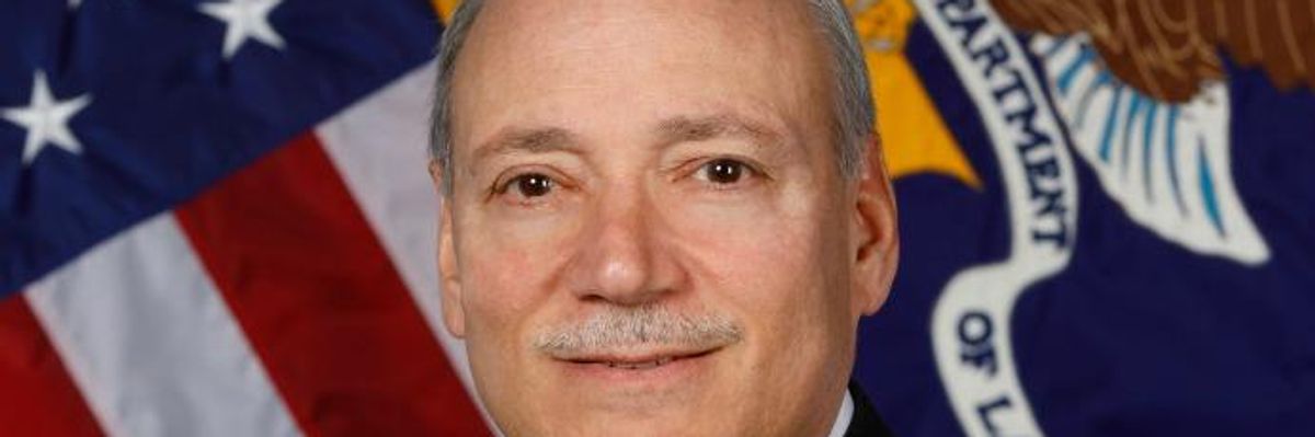 Trump's POS Labor Secretary, Acosta, Out. POS Number 2, Linked to Abramoff, to Fill Role
