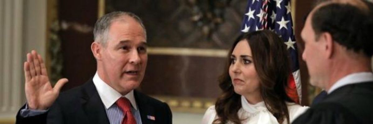 Email Dump Reveals EPA Chief Pruitt's Cozy Ties With Fossil Fuels Industry