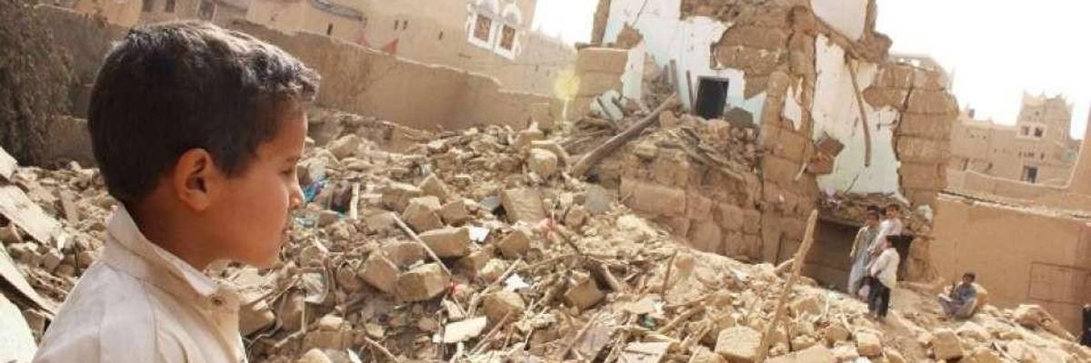 Applauding Plan to Stop Refueling Saudi Planes, Progressives Call for Further Action to End Yemen's "Humanitarian Nightmare"