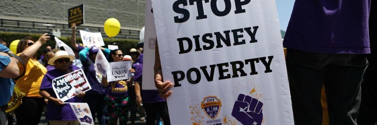 In Victory for Workers Demanding 'Justice and Dignity,' Disneyland Employees Secure $15 Minimum Wage