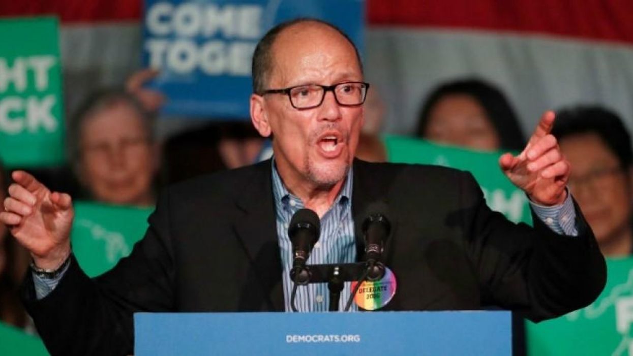 Amid Disappointment Over Party's Draft Platform, 25,000+ People Urge DNC to Adopt Climate Panel's Ambitious Policies