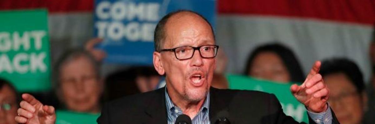 'Slap in the Face' to Progressive Outsiders as DNC Adopts Rule Forcing Presidential Candidates to Be Members of Democratic Party