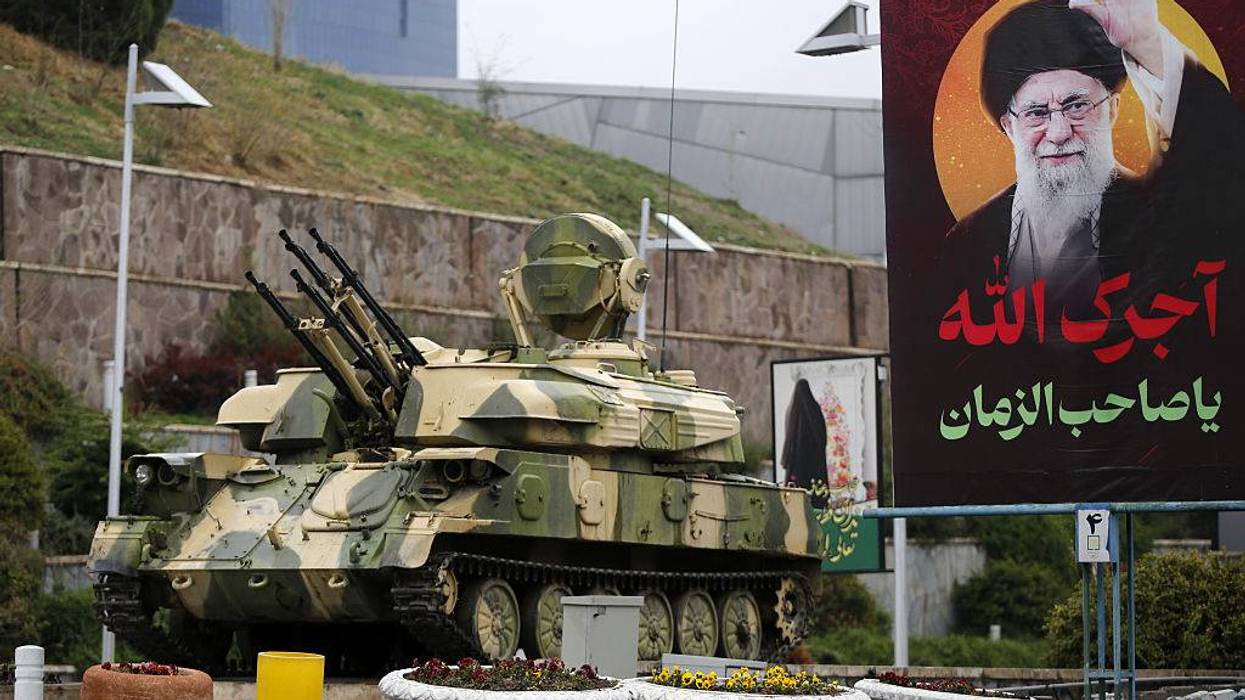 'This War Is Dumb as Hell': Military Historian Assesses Trump's Disaster in Iran